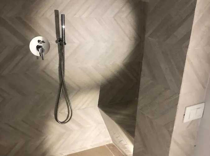 Ca Sotto L'arco 4*